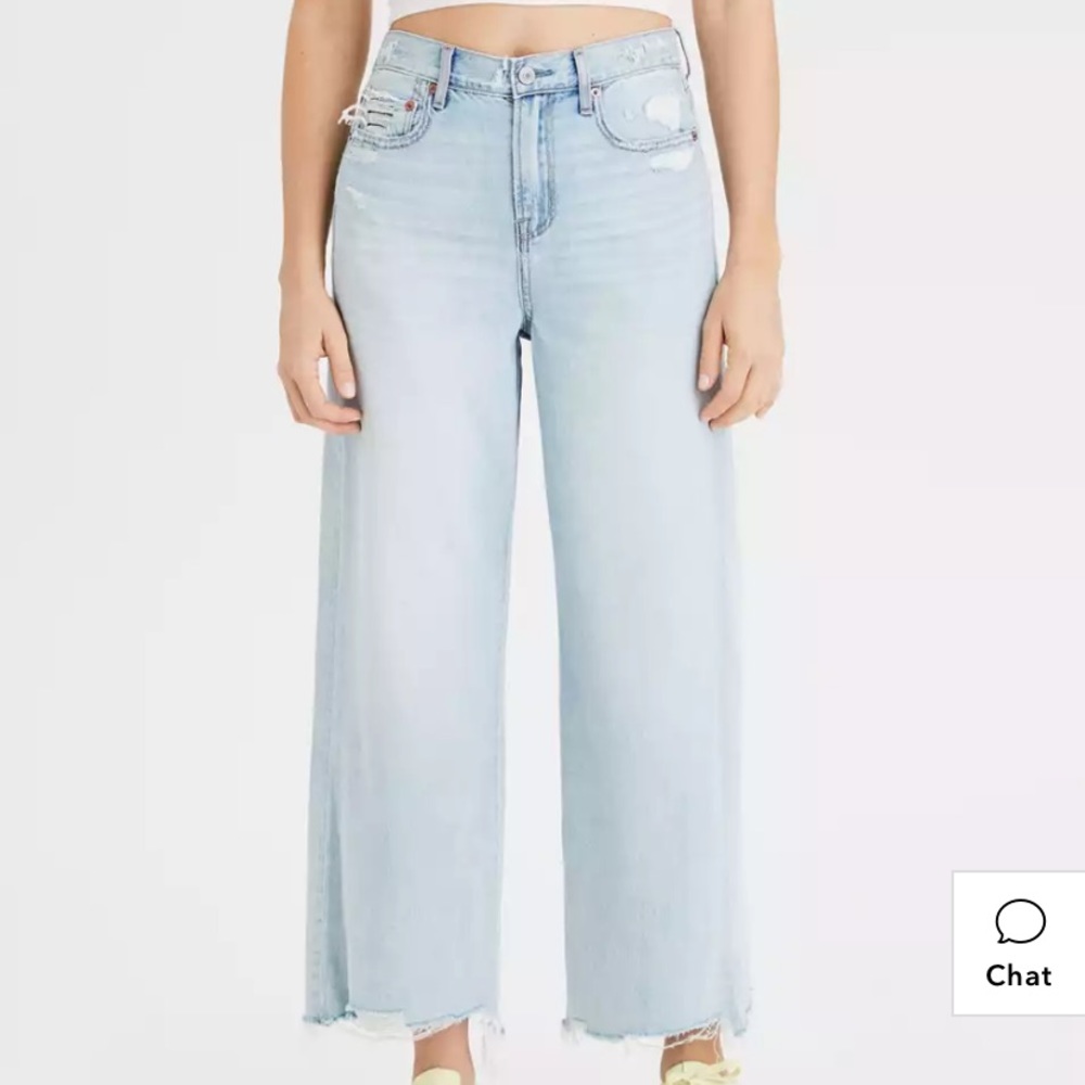 AMERICAN EAGLE CROP FLARE JEANS